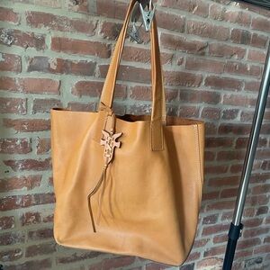 Frye Carson Leather Tote Bag